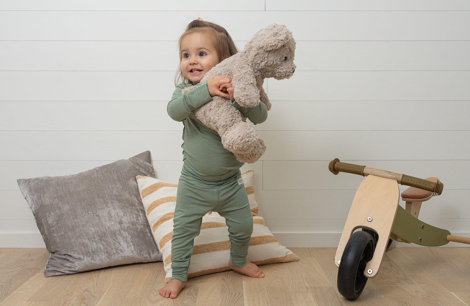 Girl Wearing SOOTHLA Allergy-friendly Clothing