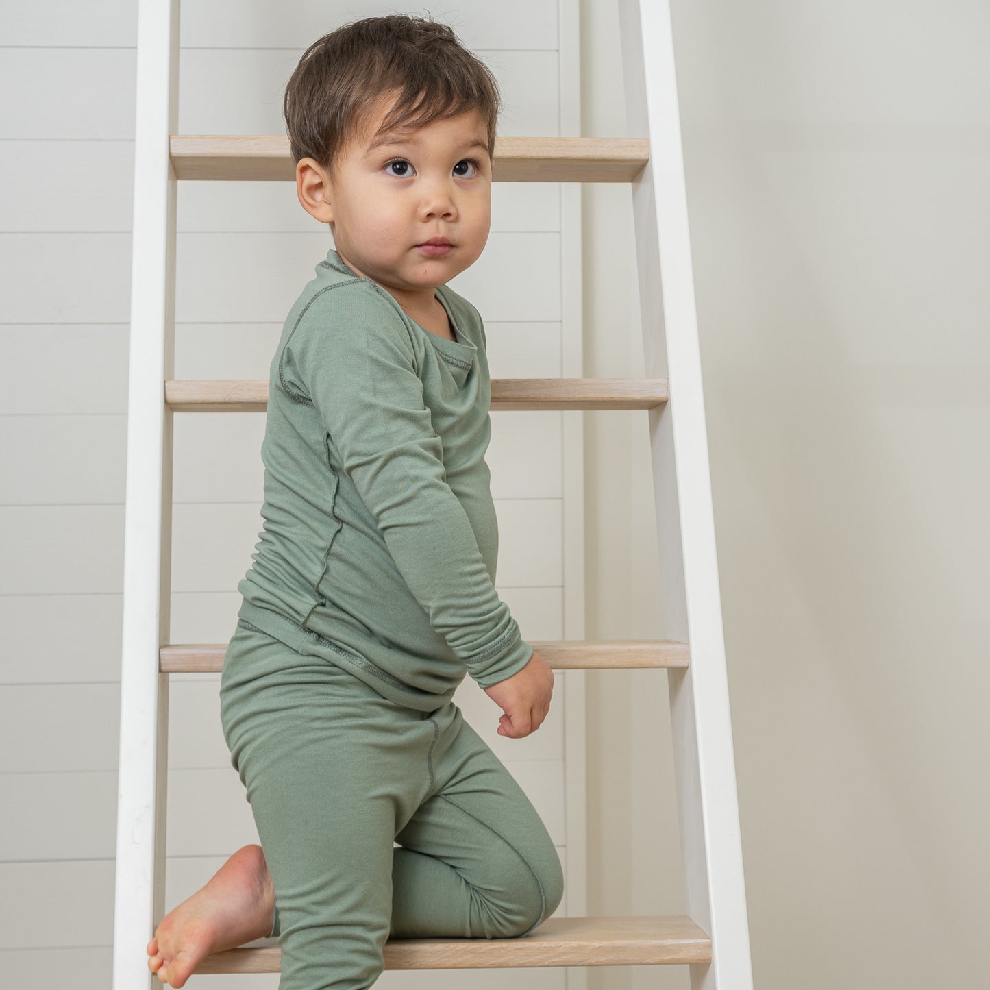 Boy On Ladder In SOOTHLA Long-sleeved Children's Top And Legging